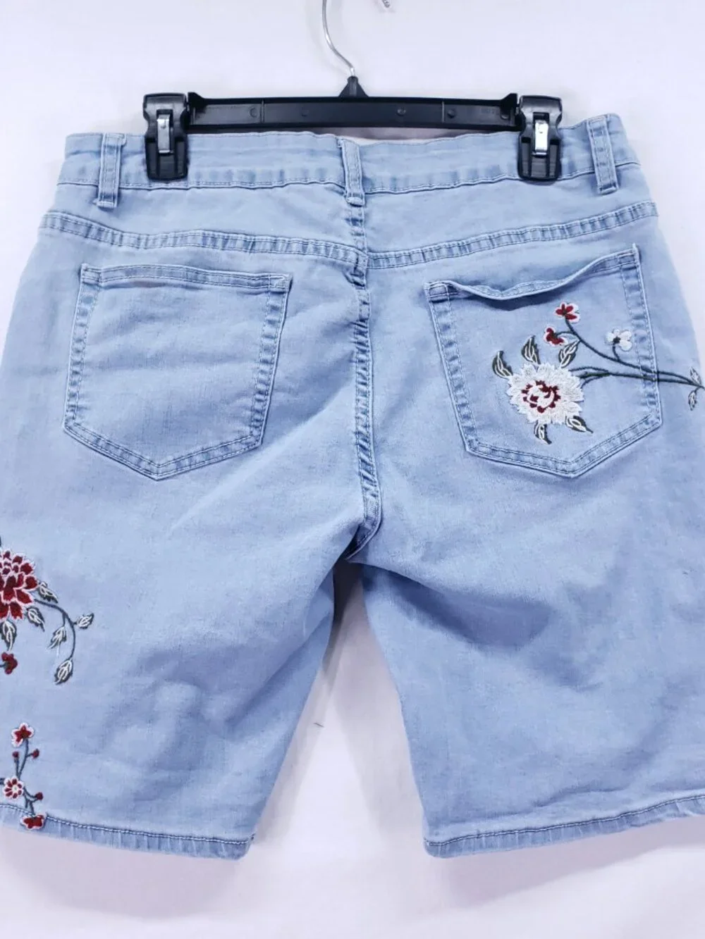 Sandpiper Petite Bermuda Jean Shorts Womens 14P Embroidered Denim Stretch Floral